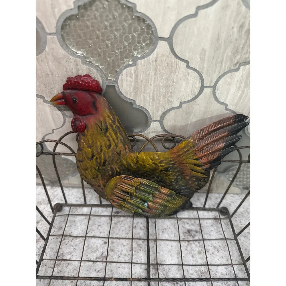 Vintage Farmhouse Metal Wire Basket with‎ Colorful Rooster Decor Brown Country